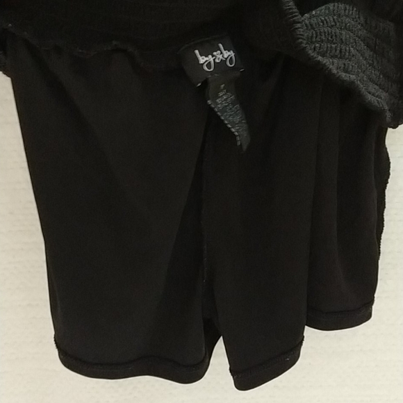 Embroidered waistband harem style pants. - Picture 4 of 9